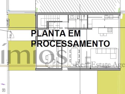 Lote de terreno para construção, com uma área de 485 m2, na Maia