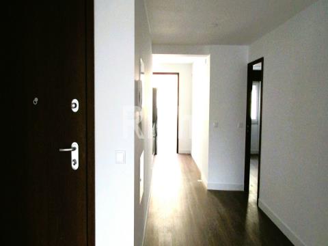 2 bedroom flat refurbished in Carnide/Lisbon