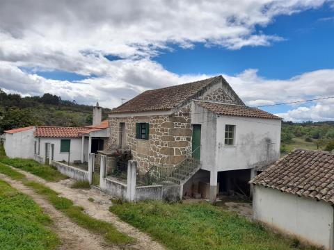 Farm - 10ha - Quintas da Torre . Fundão - Portugal