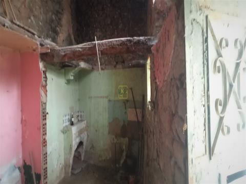 Detached house to restore Studio