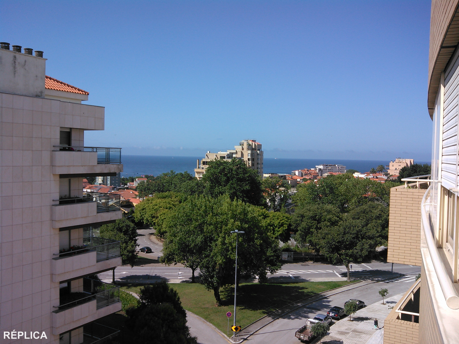 Apartamento T3 - Foz do Douro, com vistas de mar e de rio.