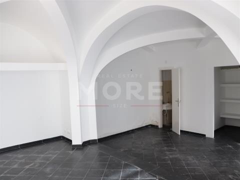 Loja em Condomínio - Évora/Centro Histórico, Évora, Évora