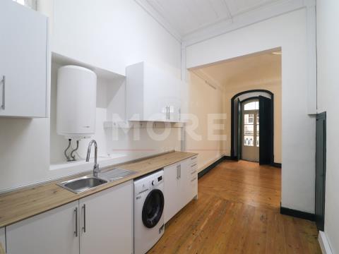 Prédio localizado no Centro Historico de Évora