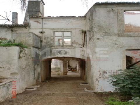 Palace >=10 Bedroom