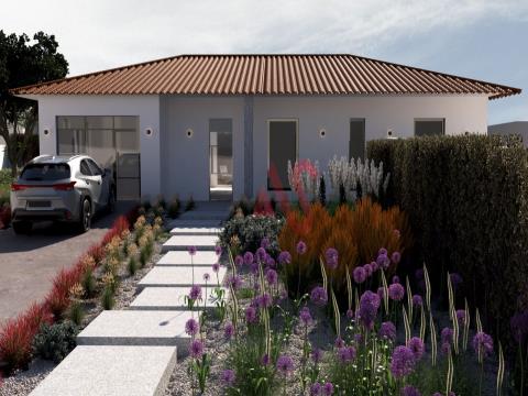 Grundstück mit genehmigtem Projekt für t3 Einzelzimmer-Wohnung in Briteiros, Guimarées