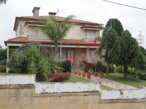 House T5 in Areias (S. Vicente), Barcelos