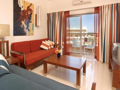 1 bedroom apartment inserted in Hotel Balaia Atlântico