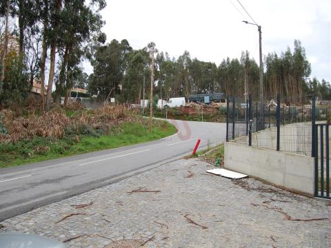 Land for construction with 2.335m2 in Lordelo, Guimarães