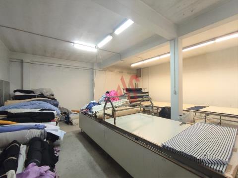 Lagerhallen mit einer Gesamtfläche von 357 m2 in Vila Nova de Famalicão