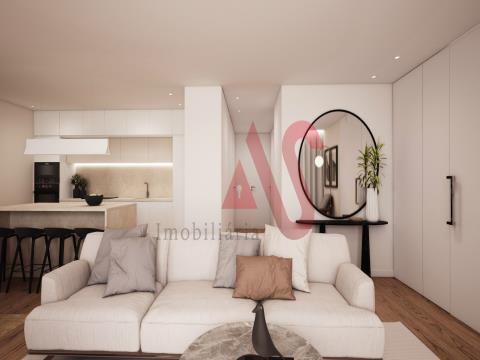 3 bedroom apartment, located in the Santo António Building, in the center of Lousada.