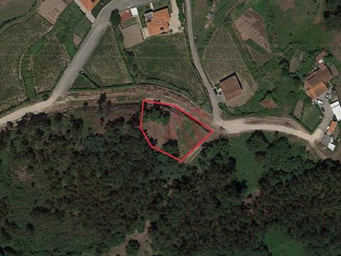 Terrain à construire avec 1.560 m2 à Santa Eulália, Vizela