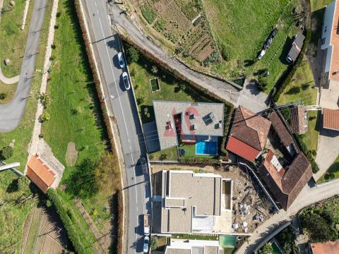 Villa de 3 dormitorios con piscina en Pinheiro, Guimarães