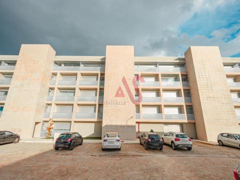 Apartamento de 3 dormitorios como nuevo en Serzedelo, Guimarães
