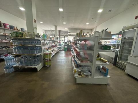 Supermarket transfer in Conde, Guimarães