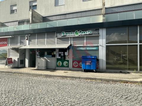 Supermarket transfer in Conde, Guimarães
