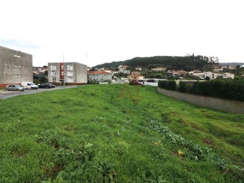 Terreno para construção com 1.200 m2 em Vilarinho, Santo Tirso