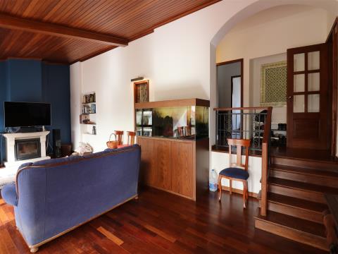4 Bedroom Duplex Apartment in Moreira da Maia
