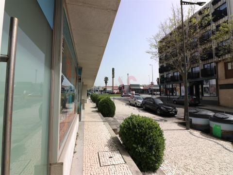 Shop with 88,40 m2 in Vila do Conde