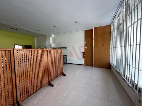 Tienda con 100 m2 en alquiler en Santo Vítor, Braga