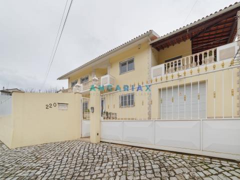 ANG999 - 4 Bedroom House for Sale in Carvalhal Benfeito, Caldas da Rainha