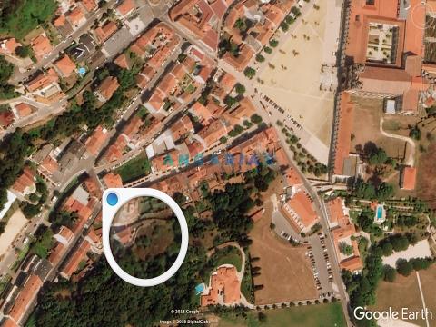 Terrain avec un projet approuvé pour 4 maisons à vendre à Alcobaça