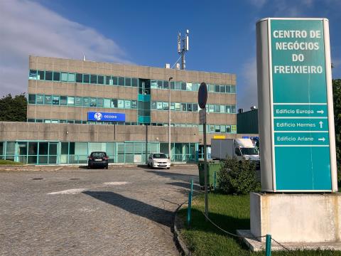 Escritório c/ 212m2 área útil - Matosinhos (Perafita)