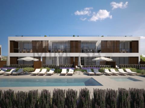 Nuevos apartamentos con piscina, cerca de la playa, Luz, Lagos