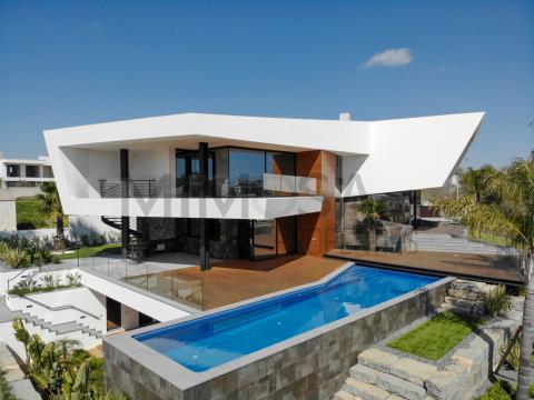 Brand new 3 bedroom luxurious villa in Porto de Mós, Lagos