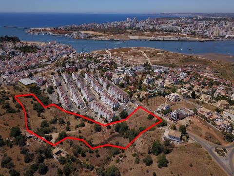 Terrains pour la construction de 3 maisons jumelées à Ferragudo