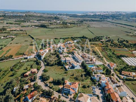 Land mit Investitionspotential im ruhigen Dorf Sargaçal