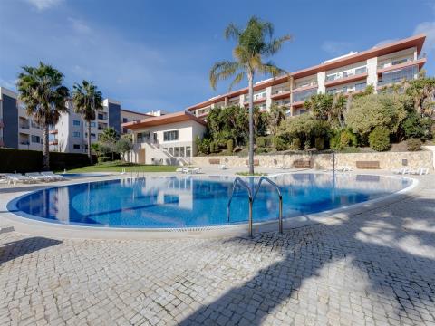 1 bedroom apartments in the Marina with swimming pool