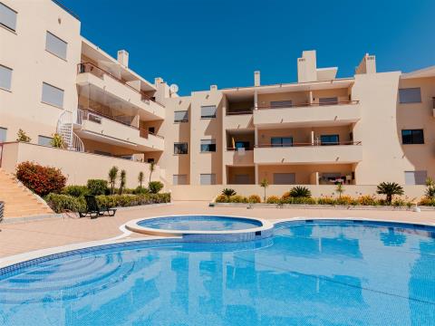 2 bedroom apartment with pool in Praia D. Ana, Lagos