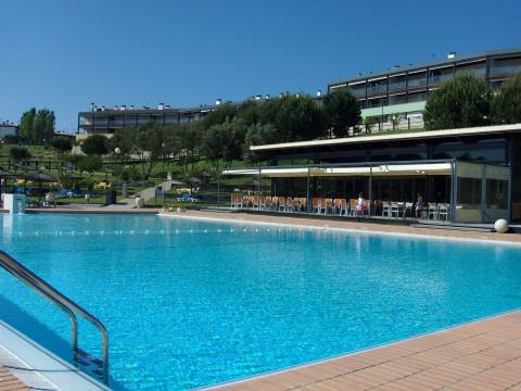T1 with Swimming Pool in Marina Park