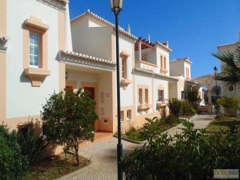 2 bedroom villa with golf views in Budens