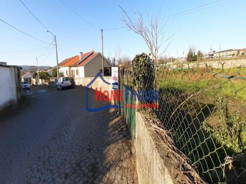Land with approx. 1.000 m2 for Construction - Vila Verde