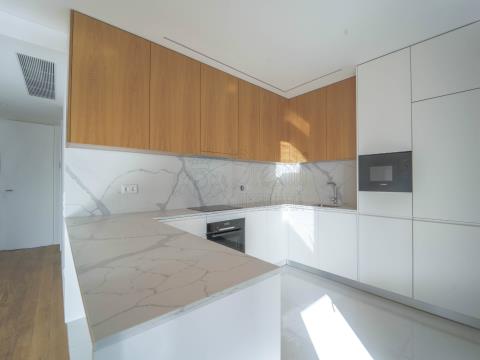 Apartamento nuevo de 3 habitaciones listo para vivir en Guimarães