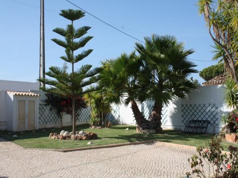 Villa 4 chambres - location annuelle - piscine - jardin - barbecue - Albufeira