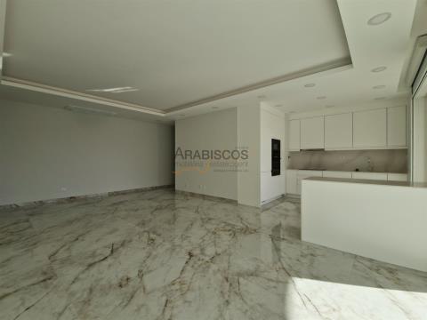 Apartamentos T3 - Varandas com 46 m2 - Piscina - Ar Condicionado - Piso Radiante - Lagos - Algarve
