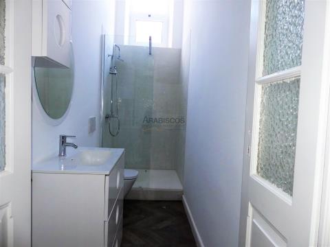 3-Zimmer-Wohnung - renoviert - Terrasse - Blick auf den Fluss - Portimão - Algarve