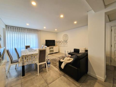 Apartamento T4 - Localização Central - Remodelação Total - Despensa - Lavandaria - Portimão -Algarve
