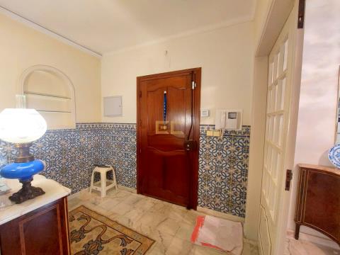 3 bedroom apartment in Alto do Forno!