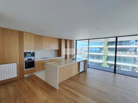 Apartamento T2 Novo em Condomínio Fechado à Beira-Mar!
