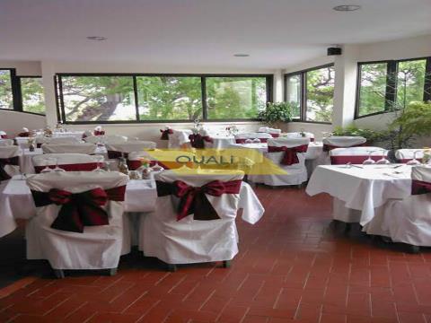  Restaurant in the hotel zone of Funchal - Madeira Island