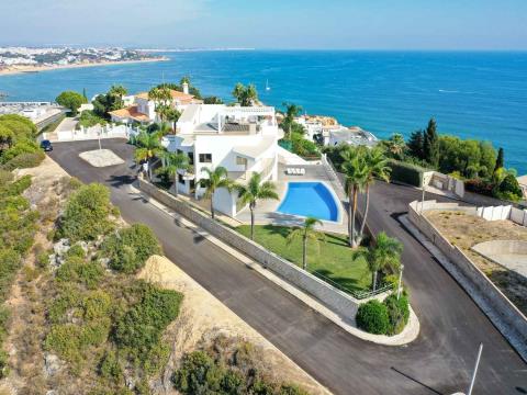 Fantastic Villa with a stunning sea view