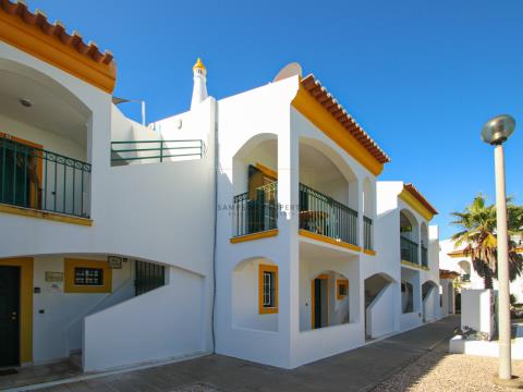 For sale in Carvoeiro 1 bedroom spacious apartment with private roof terrace