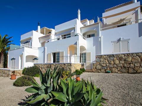 For sale 2 bedroom townhouse close to Carvoeiro centre