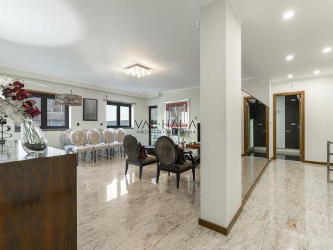 4 bedroom flat for sale in Colinas do Cruzeiro - Odivelas