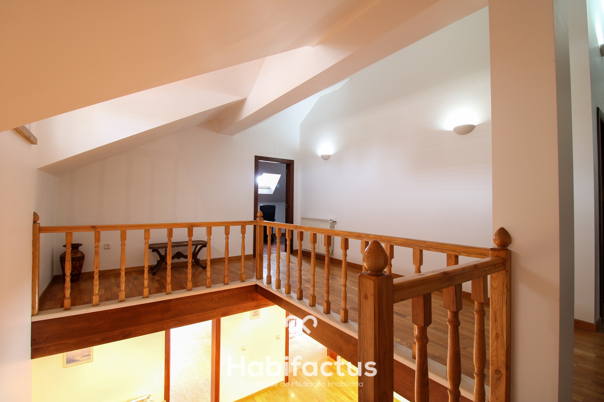 Moradia Espetacular em São Martinho, Seia, com Vista para a Serra da