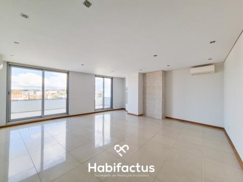 Apartamento T4