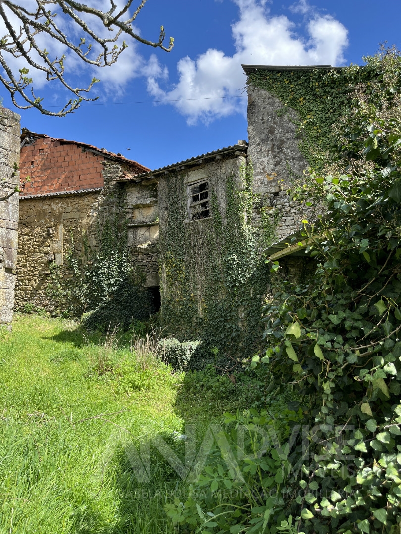 Detached house to restore T3